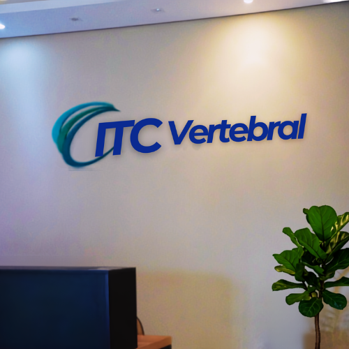 Recepção do ITC Vertebral Campo Grande com identificação da clínica
